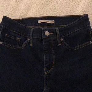 Levi’s shaping skinny jeans